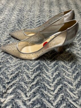 Jessica Simpson Silver Sparkle Pointed Toe 4” Heels for Women